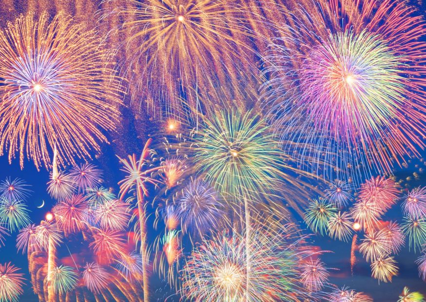Fajerwerki a sprawa polska. Co prawo mówi o lokalnych zakazach hucznego witania Nowego Roku?