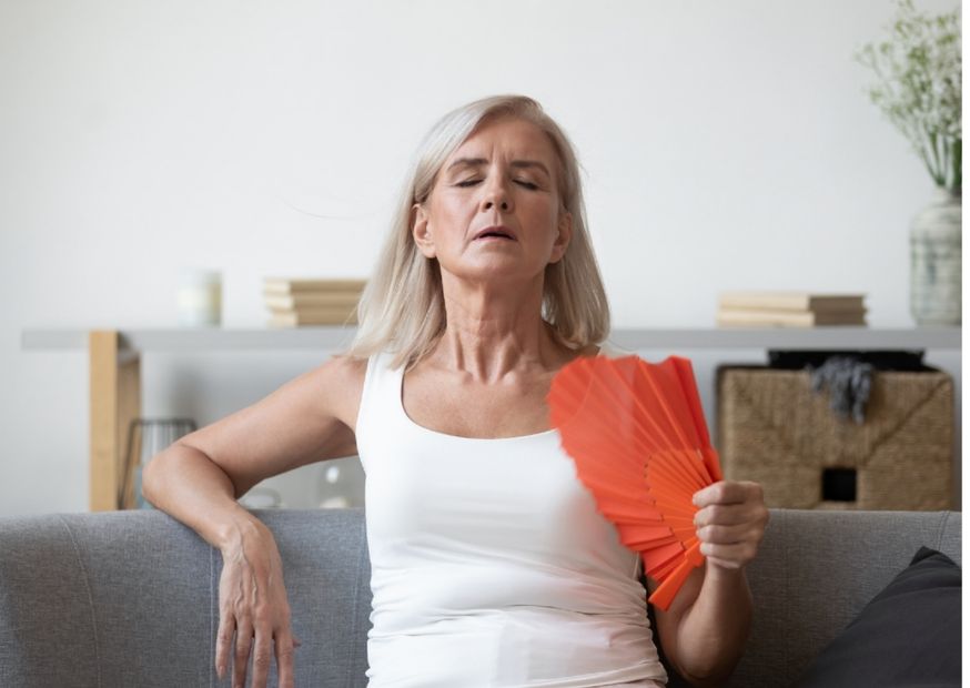 Menopauza wpływa na życie zawodowe Polek. 42 proc. kobiet rozważało zmianę lub ograniczenie pracy