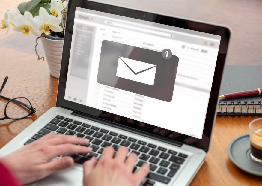 Z wokandy: Wniosek o udostępnienie informacji publicznej nie jest podaniem i nie wymaga spełnienia wymogów formalnych